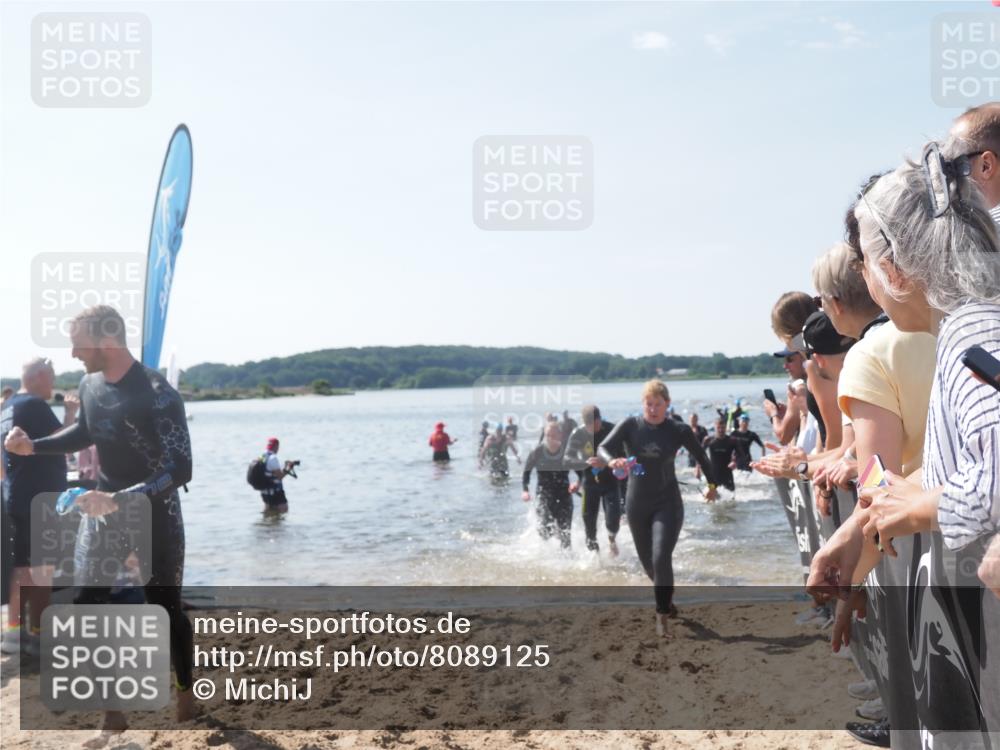 22.06.2025 - Viking Triathlon MichiJ http://msf.ph/oto/8089125 22.06.2025 10:37:21 Schwimmen 34, 131, 172, 180, 233, 253, 312, 316, 344, 370, 383, 454, 456, 513, 649 meine-sportfotos.de