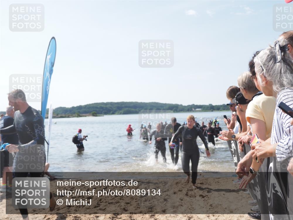 22.06.2025 - Viking Triathlon MichiJ http://msf.ph/oto/8089134 22.06.2025 10:37:21 Schwimmen 34, 131, 172, 180, 233, 253, 312, 316, 344, 370, 383, 454, 456, 513, 649 meine-sportfotos.de