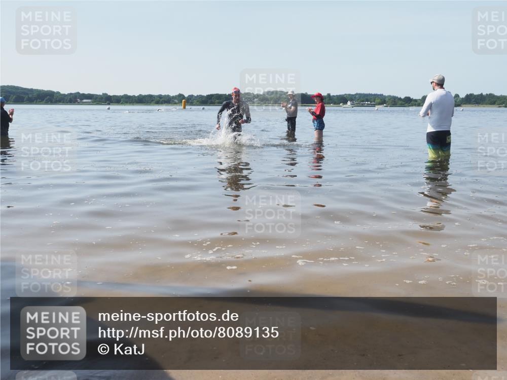 22.06.2025 - Viking Triathlon KatJ http://msf.ph/oto/8089135 22.06.2025 10:24:11 Schwimmen 609 meine-sportfotos.de
