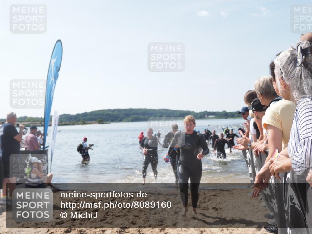 22.06.2025 - Viking Triathlon MichiJ http://msf.ph/oto/8089160 22.06.2025 10:37:22 Schwimmen 21, 34, 131, 172, 180, 233, 253, 312, 316, 344, 370, 383, 454, 456, 513, 649 meine-sportfotos.de