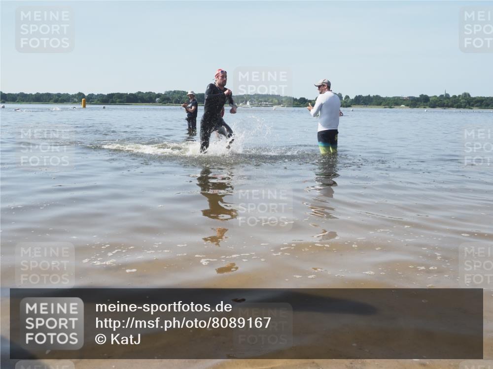 22.06.2025 - Viking Triathlon KatJ http://msf.ph/oto/8089167 22.06.2025 10:24:13 Schwimmen 609 meine-sportfotos.de