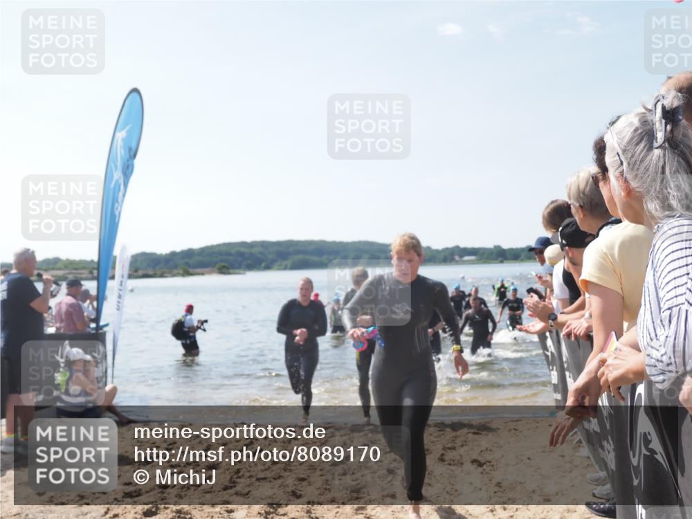 22.06.2025 - Viking Triathlon MichiJ http://msf.ph/oto/8089170 22.06.2025 10:37:22 Schwimmen 21, 34, 131, 172, 180, 233, 253, 312, 316, 344, 370, 383, 454, 456, 513, 649 meine-sportfotos.de
