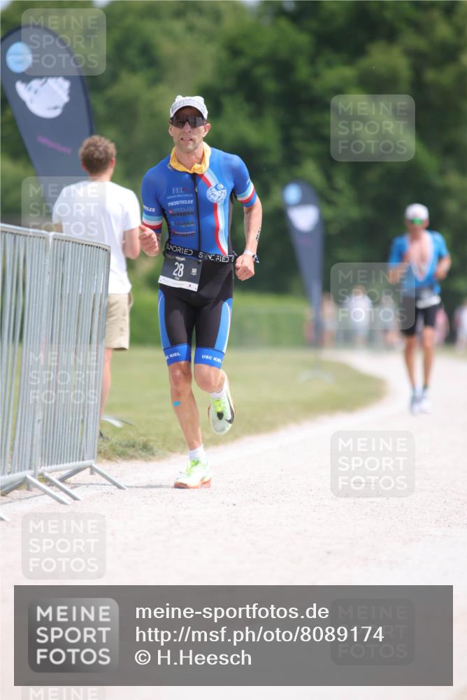 22.06.2025 - Viking Triathlon H.Heesch http://msf.ph/oto/8089174 22.06.2025 12:58:15 Laufen 28 meine-sportfotos.de