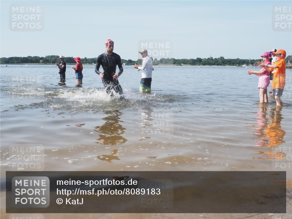 22.06.2025 - Viking Triathlon KatJ http://msf.ph/oto/8089183 22.06.2025 10:24:13 Schwimmen 609 meine-sportfotos.de