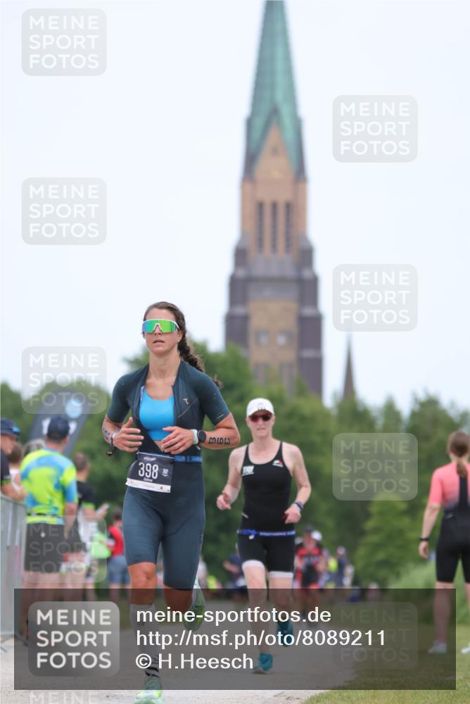 22.06.2025 - Viking Triathlon H.Heesch http://msf.ph/oto/8089211 22.06.2025 15:01:41 Laufen 282, 398 meine-sportfotos.de