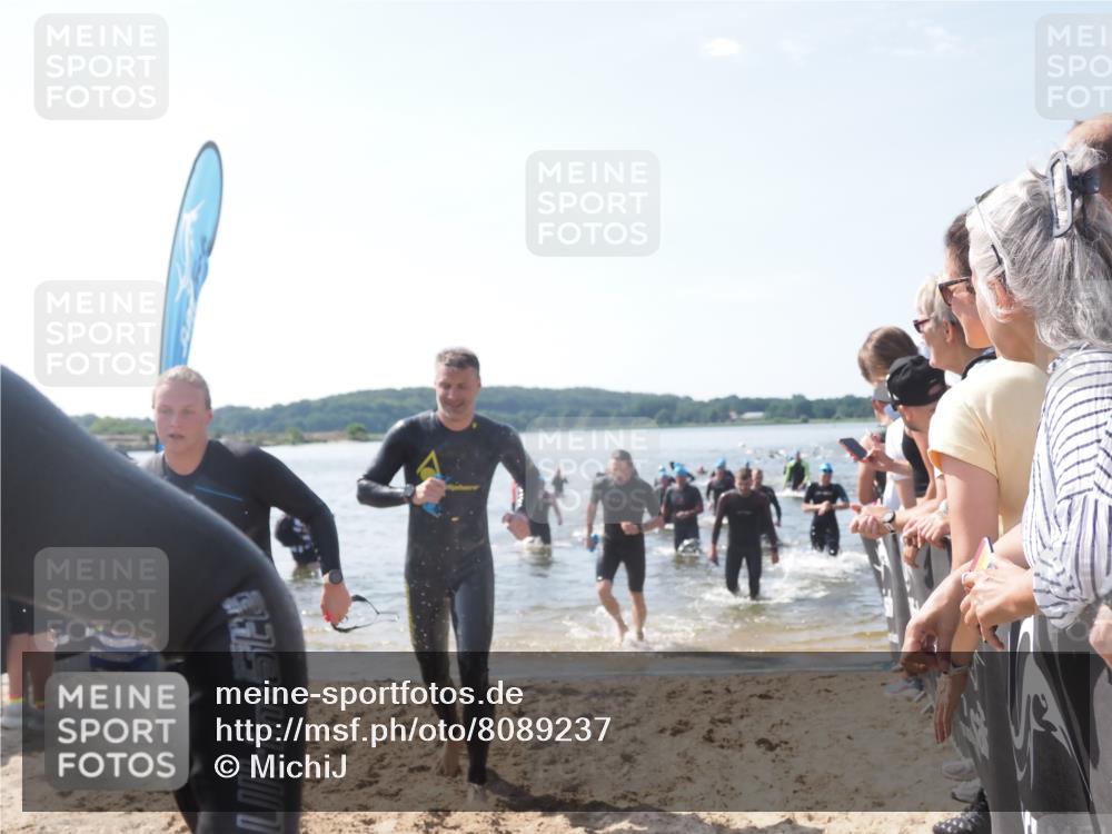22.06.2025 - Viking Triathlon MichiJ http://msf.ph/oto/8089237 22.06.2025 10:37:24 Schwimmen 21, 34, 131, 141, 172, 180, 187, 233, 253, 312, 316, 344, 370, 383, 456, 649 meine-sportfotos.de