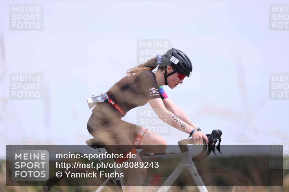 22.06.2025 - Viking Triathlon Yannick Fuchs http://msf.ph/oto/8089243 22.06.2025 13:20:03 Radfahren 319, 379 meine-sportfotos.de