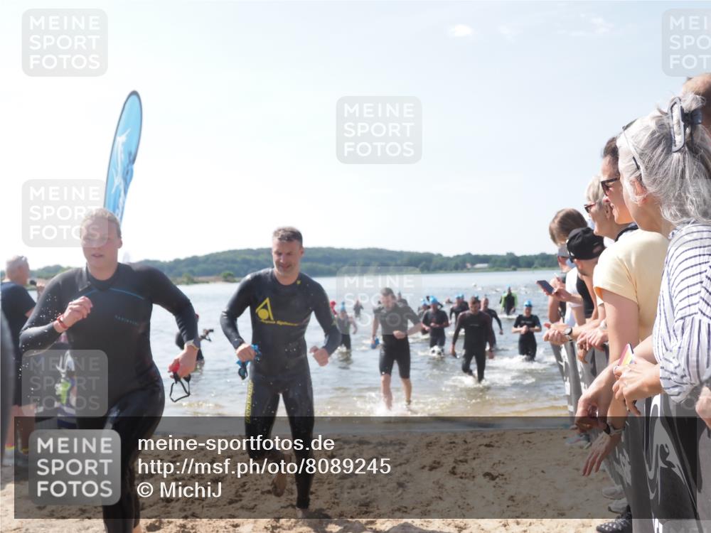 22.06.2025 - Viking Triathlon MichiJ http://msf.ph/oto/8089245 22.06.2025 10:37:24 Schwimmen 21, 34, 131, 141, 172, 180, 187, 233, 253, 312, 316, 344, 370, 383, 456, 649 meine-sportfotos.de