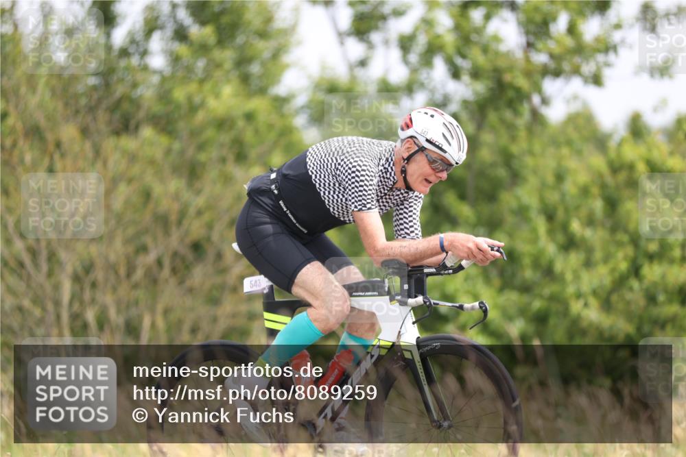 22.06.2025 - Viking Triathlon Yannick Fuchs http://msf.ph/oto/8089259 22.06.2025 13:20:14 Radfahren 319, 543 meine-sportfotos.de
