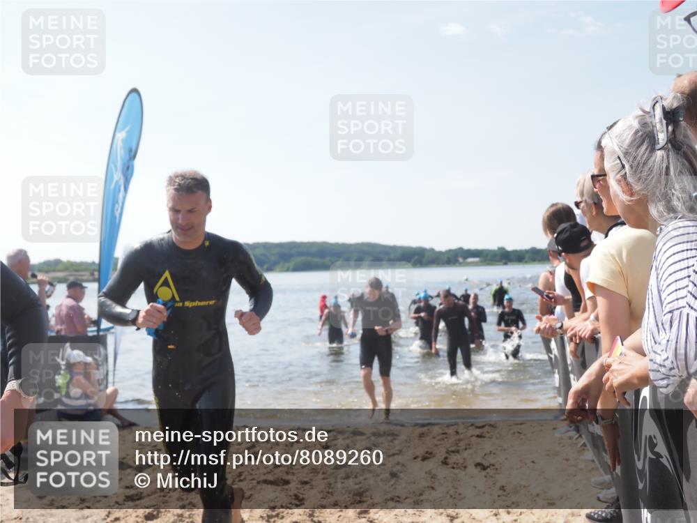 22.06.2025 - Viking Triathlon MichiJ http://msf.ph/oto/8089260 22.06.2025 10:37:25 Schwimmen 21, 34, 131, 141, 180, 187, 233, 253, 312, 316, 344, 370, 383, 456, 649 meine-sportfotos.de