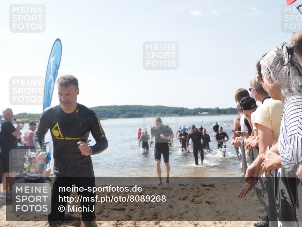 22.06.2025 - Viking Triathlon MichiJ http://msf.ph/oto/8089268 22.06.2025 10:37:25 Schwimmen 21, 34, 131, 141, 180, 187, 233, 253, 312, 316, 344, 370, 383, 456, 649 meine-sportfotos.de