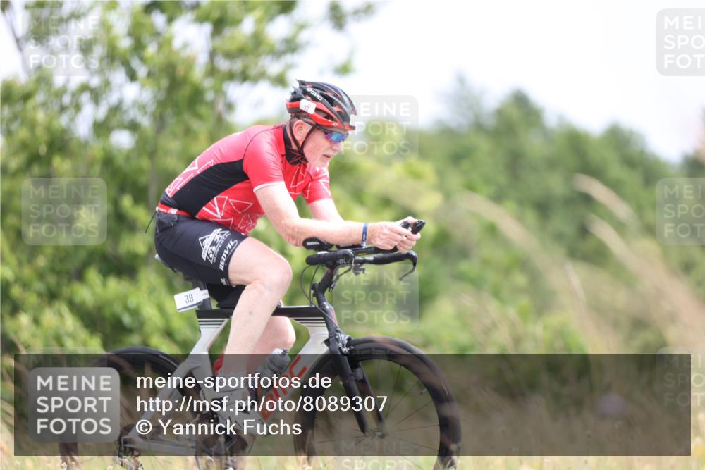 22.06.2025 - Viking Triathlon Yannick Fuchs http://msf.ph/oto/8089307 22.06.2025 13:20:51 Radfahren 39, 378, 636 meine-sportfotos.de