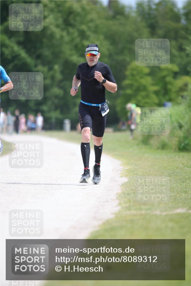22.06.2025 - Viking Triathlon H.Heesch http://msf.ph/oto/8089312 22.06.2025 12:58:21 Laufen 28, 173, 237 meine-sportfotos.de