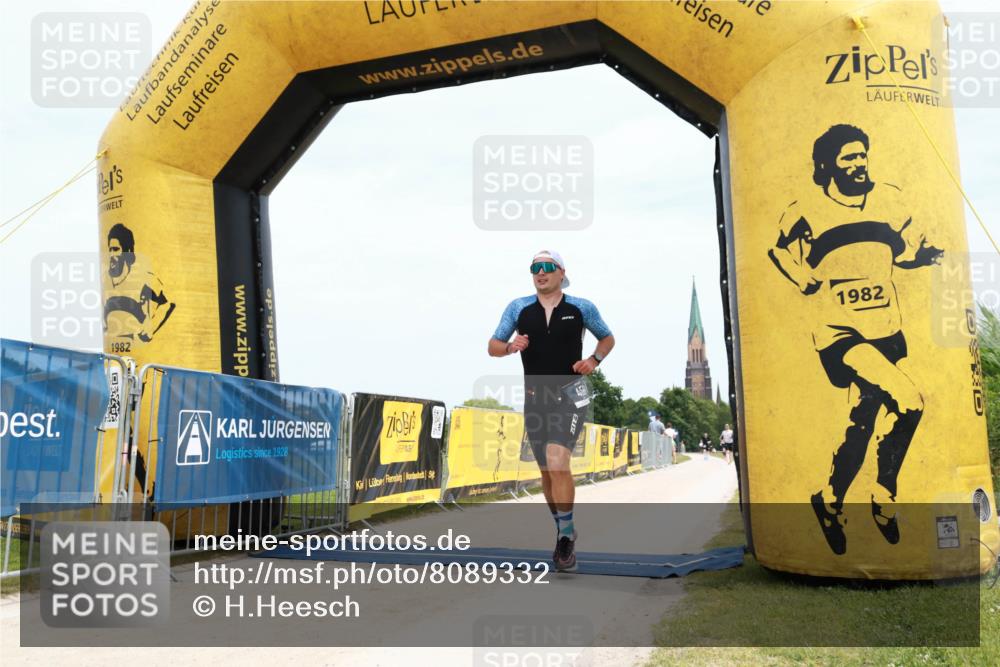 22.06.2025 - Viking Triathlon H.Heesch http://msf.ph/oto/8089332 22.06.2025 13:29:23 Laufen 458 meine-sportfotos.de