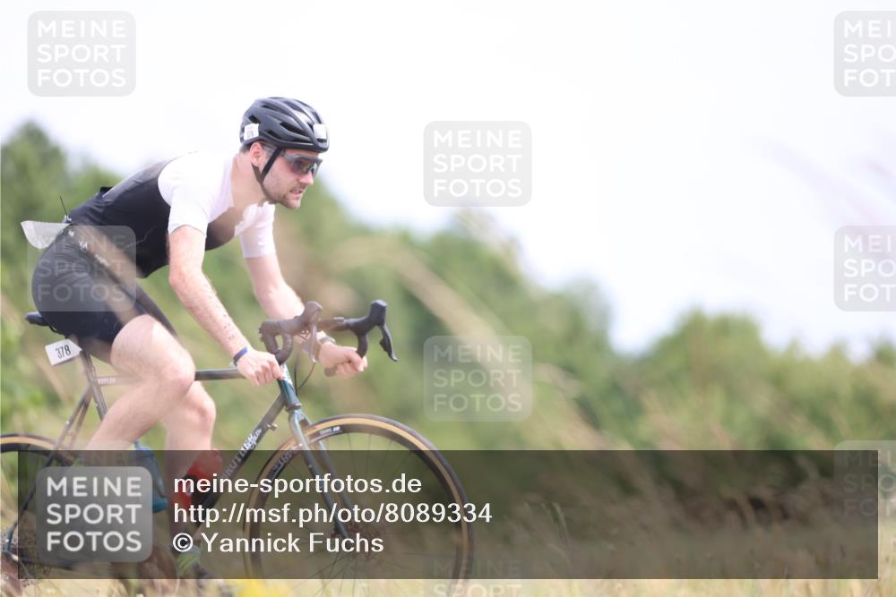22.06.2025 - Viking Triathlon Yannick Fuchs http://msf.ph/oto/8089334 22.06.2025 13:20:54 Radfahren 39, 378, 636 meine-sportfotos.de