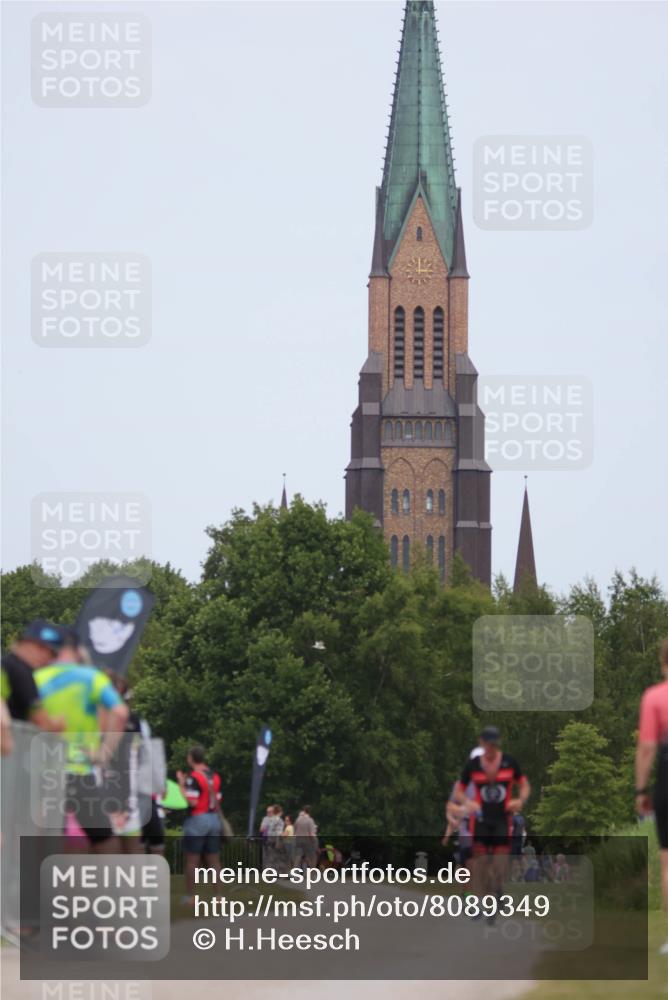 22.06.2025 - Viking Triathlon H.Heesch http://msf.ph/oto/8089349 22.06.2025 15:01:46 Laufen 282, 398 meine-sportfotos.de
