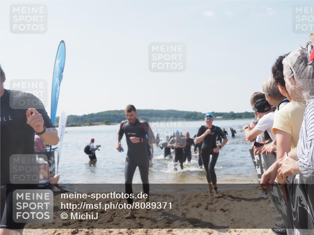 22.06.2025 - Viking Triathlon MichiJ http://msf.ph/oto/8089371 22.06.2025 10:37:29 Schwimmen 21, 34, 131, 141, 163, 177, 180, 187, 233, 245, 253, 312, 316, 344, 383, 456, 614, 639 meine-sportfotos.de