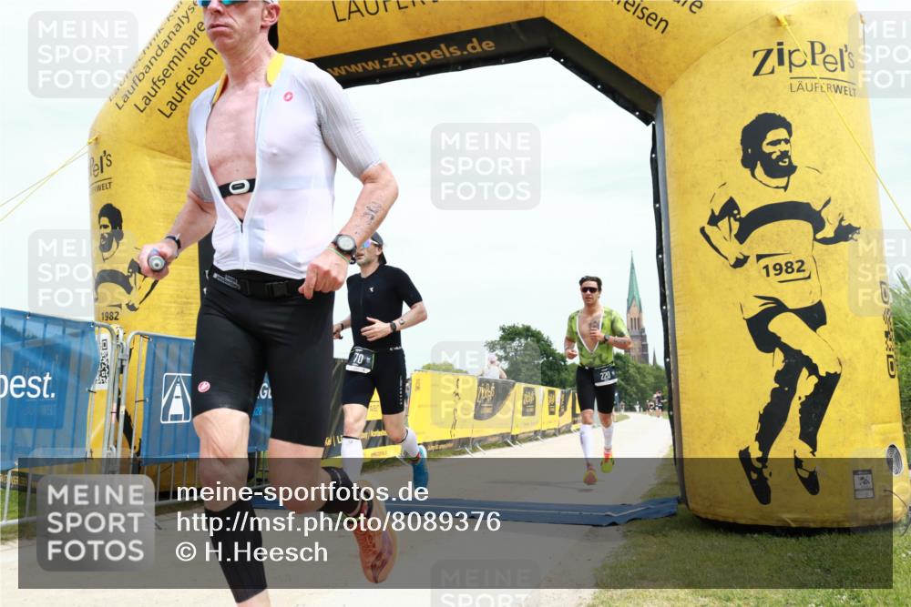 22.06.2025 - Viking Triathlon H.Heesch http://msf.ph/oto/8089376 22.06.2025 13:29:39 Laufen 220, 258, 324, 370, 381 meine-sportfotos.de