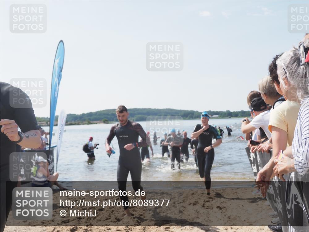 22.06.2025 - Viking Triathlon MichiJ http://msf.ph/oto/8089377 22.06.2025 10:37:29 Schwimmen 21, 34, 131, 141, 163, 177, 180, 187, 233, 245, 253, 312, 316, 344, 383, 456, 614, 639 meine-sportfotos.de