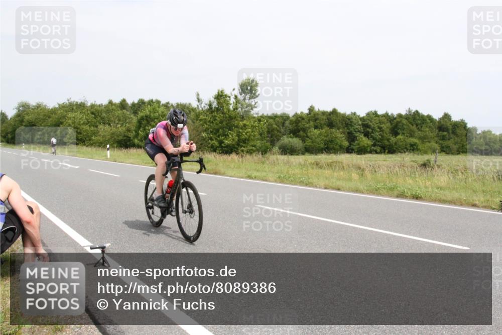 22.06.2025 - Viking Triathlon Yannick Fuchs http://msf.ph/oto/8089386 22.06.2025 13:23:21 Radfahren 155, 202 meine-sportfotos.de
