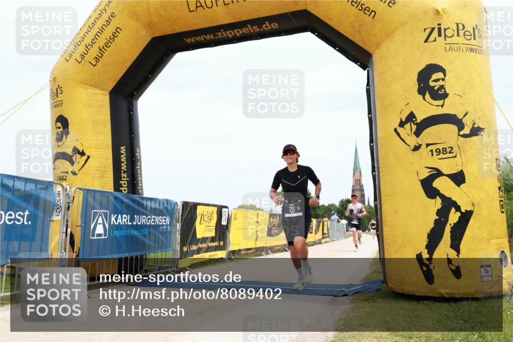 22.06.2025 - Viking Triathlon H.Heesch http://msf.ph/oto/8089402 22.06.2025 13:29:52 Laufen 211, 420 meine-sportfotos.de