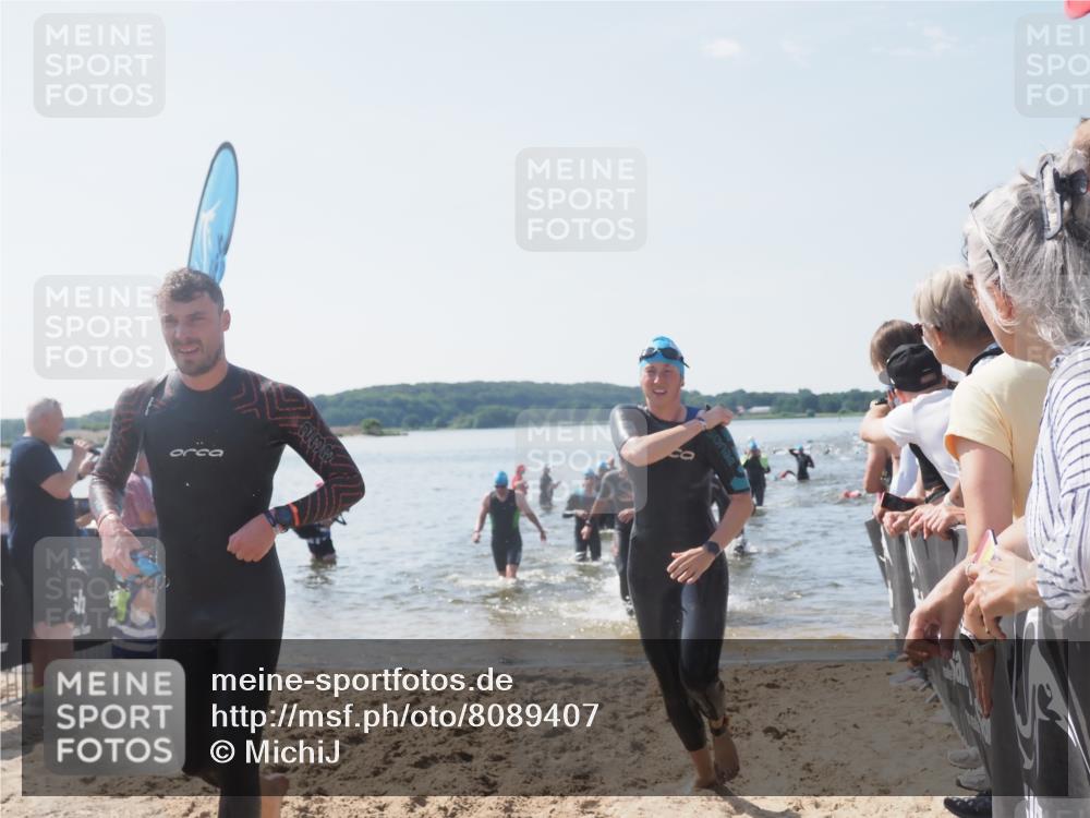 22.06.2025 - Viking Triathlon MichiJ http://msf.ph/oto/8089407 22.06.2025 10:37:30 Schwimmen 21, 34, 131, 141, 163, 177, 180, 187, 233, 245, 253, 312, 316, 344, 383, 456, 614, 639 meine-sportfotos.de