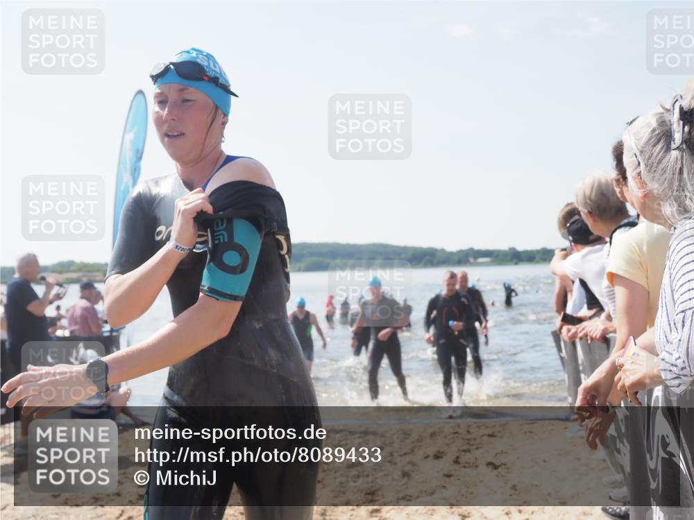 22.06.2025 - Viking Triathlon MichiJ http://msf.ph/oto/8089433 22.06.2025 10:37:31 Schwimmen 21, 34, 131, 141, 163, 177, 180, 187, 245, 253, 312, 316, 344, 383, 456, 614, 639 meine-sportfotos.de