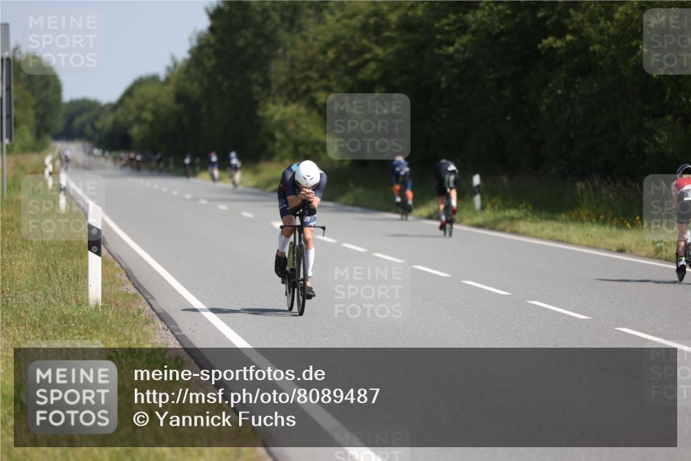 22.06.2025 - Viking Triathlon Yannick Fuchs http://msf.ph/oto/8089487 22.06.2025 11:04:52 Radfahren 156, 167, 182, 370, 557 meine-sportfotos.de