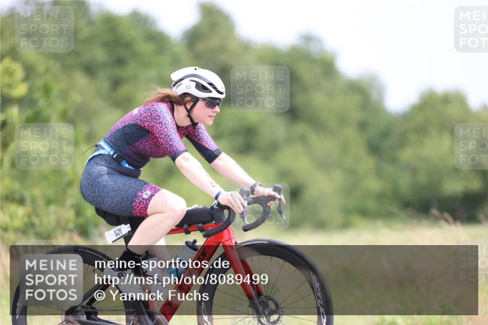 22.06.2025 - Viking Triathlon Yannick Fuchs http://msf.ph/oto/8089499 22.06.2025 13:21:10 Radfahren 333, 412, 525, 615 meine-sportfotos.de