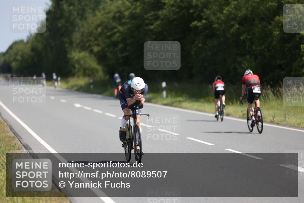 22.06.2025 - Viking Triathlon Yannick Fuchs http://msf.ph/oto/8089507 22.06.2025 11:04:53 Radfahren 156, 167, 182, 370, 557 meine-sportfotos.de