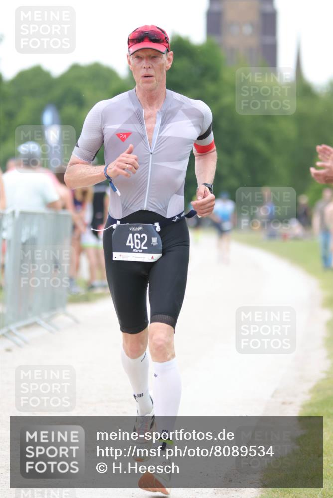 22.06.2025 - Viking Triathlon H.Heesch http://msf.ph/oto/8089534 22.06.2025 15:59:24 Laufen 236, 462 meine-sportfotos.de