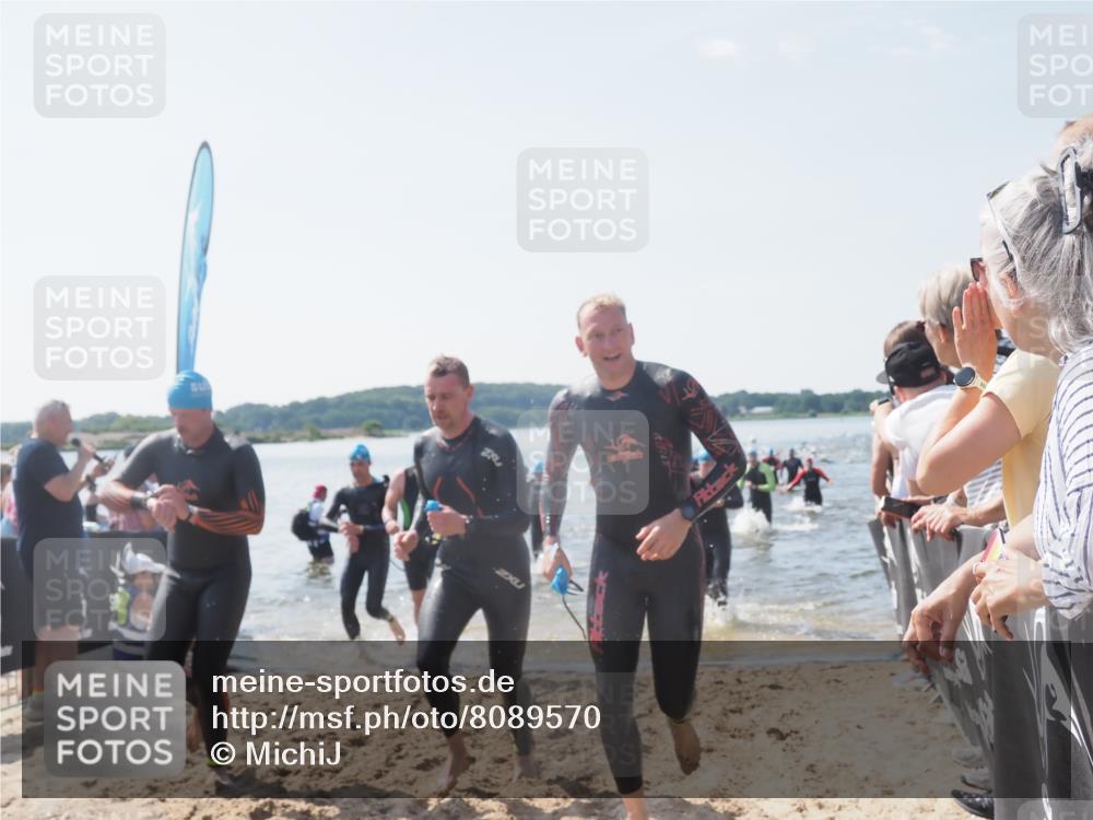 22.06.2025 - Viking Triathlon MichiJ http://msf.ph/oto/8089570 22.06.2025 10:37:34 Schwimmen 21, 34, 131, 141, 163, 177, 180, 187, 245, 253, 312, 316, 344, 456, 506, 614, 639, 645 meine-sportfotos.de