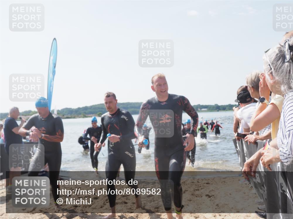 22.06.2025 - Viking Triathlon MichiJ http://msf.ph/oto/8089582 22.06.2025 10:37:34 Schwimmen 21, 34, 131, 141, 163, 177, 180, 187, 245, 253, 312, 316, 344, 456, 506, 614, 639, 645 meine-sportfotos.de