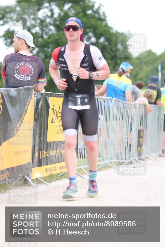 22.06.2025 - Viking Triathlon H.Heesch http://msf.ph/oto/8089586 22.06.2025 15:02:31 Laufen 8, 501, 529 meine-sportfotos.de