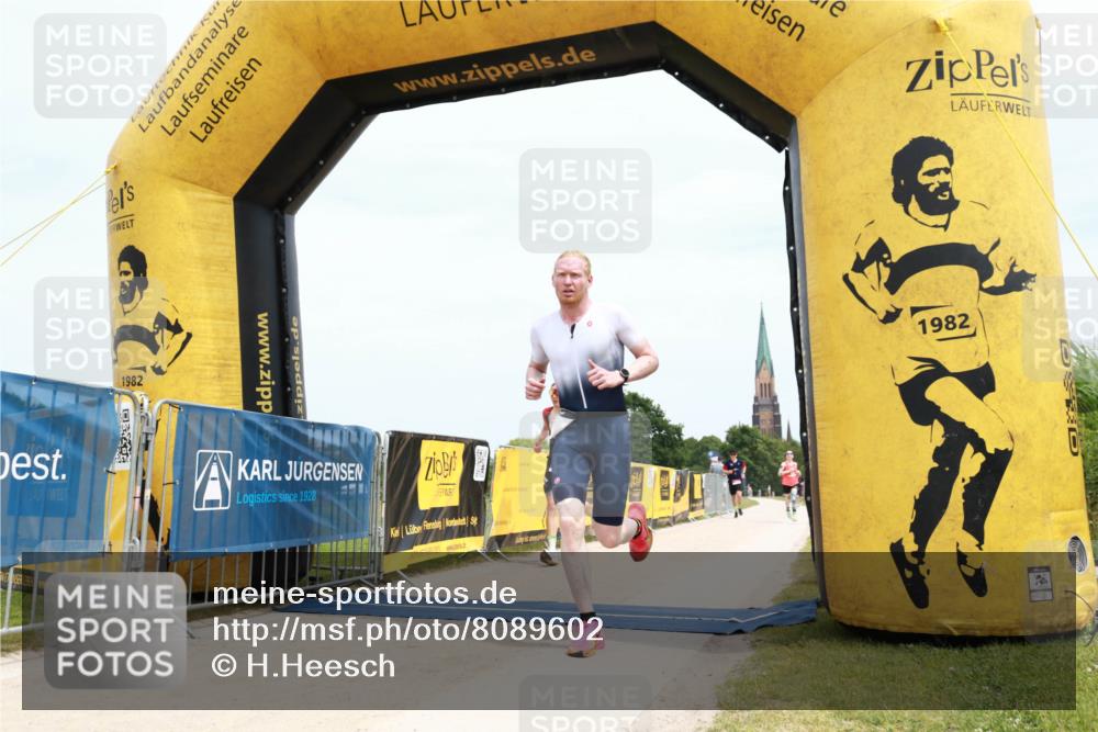 22.06.2025 - Viking Triathlon H.Heesch http://msf.ph/oto/8089602 22.06.2025 13:31:43 Laufen 5, 421 meine-sportfotos.de