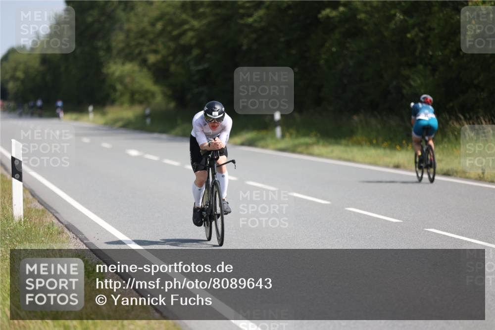 22.06.2025 - Viking Triathlon Yannick Fuchs http://msf.ph/oto/8089643 22.06.2025 11:05:25 Radfahren 79, 93, 141, 191, 254, 408, 455 meine-sportfotos.de