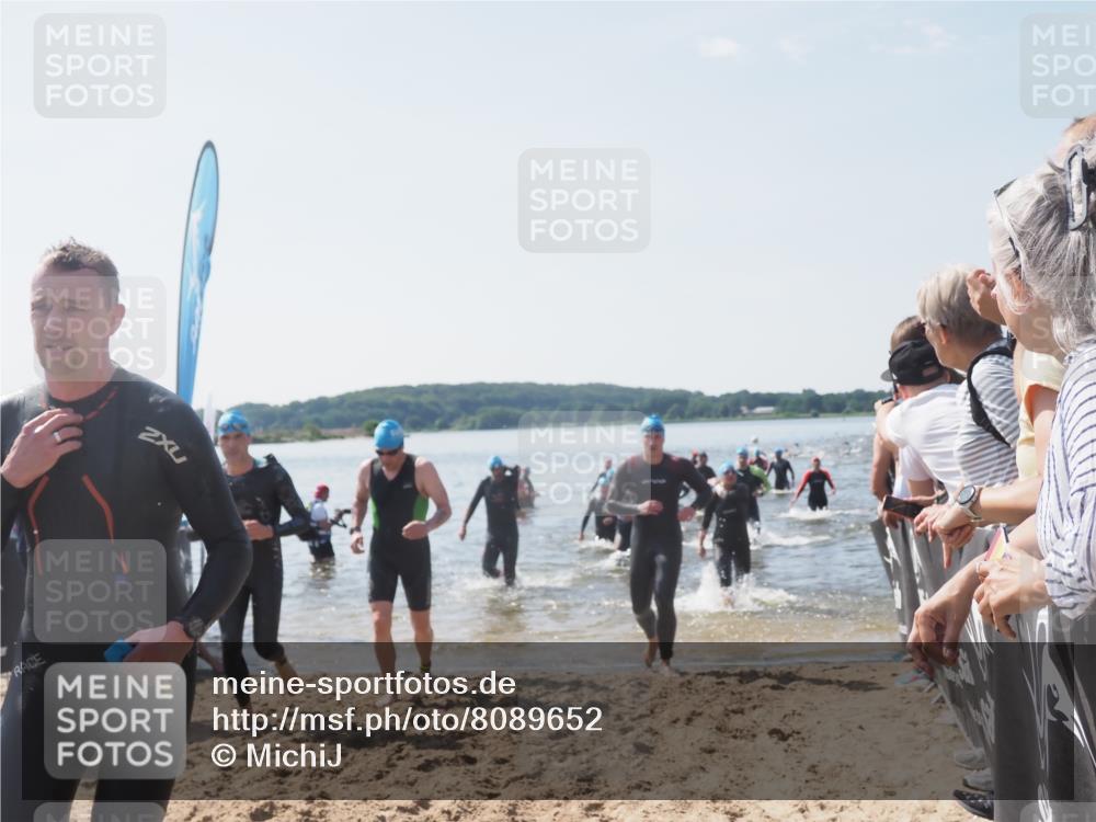 22.06.2025 - Viking Triathlon MichiJ http://msf.ph/oto/8089652 22.06.2025 10:37:36 Schwimmen 21, 131, 141, 163, 177, 180, 187, 245, 253, 316, 411, 456, 506, 614, 639, 645 meine-sportfotos.de