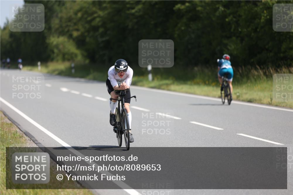 22.06.2025 - Viking Triathlon Yannick Fuchs http://msf.ph/oto/8089653 22.06.2025 11:05:25 Radfahren 79, 93, 141, 191, 254, 408, 455 meine-sportfotos.de