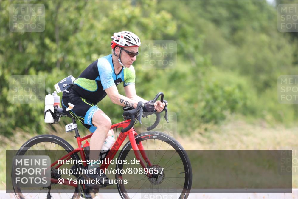 22.06.2025 - Viking Triathlon Yannick Fuchs http://msf.ph/oto/8089657 22.06.2025 13:21:26 Radfahren 483, 489, 649 meine-sportfotos.de