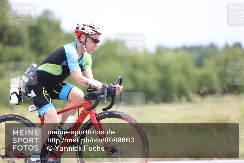 22.06.2025 - Viking Triathlon Yannick Fuchs http://msf.ph/oto/8089663 22.06.2025 13:21:27 Radfahren 483, 489, 649 meine-sportfotos.de