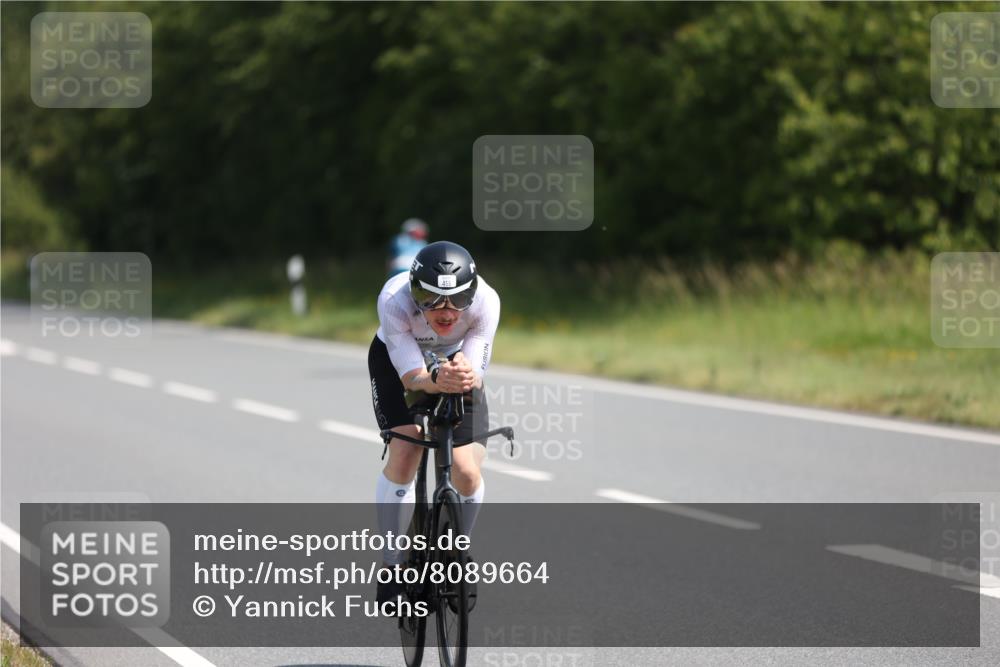 22.06.2025 - Viking Triathlon Yannick Fuchs http://msf.ph/oto/8089664 22.06.2025 11:05:26 Radfahren 79, 93, 141, 191, 254, 408, 455 meine-sportfotos.de