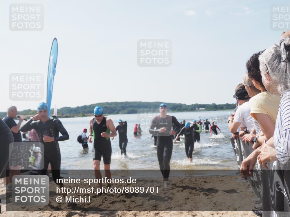 22.06.2025 - Viking Triathlon MichiJ http://msf.ph/oto/8089701 22.06.2025 10:37:36 Schwimmen 21, 131, 141, 163, 177, 180, 187, 245, 253, 316, 411, 456, 506, 614, 639, 645 meine-sportfotos.de