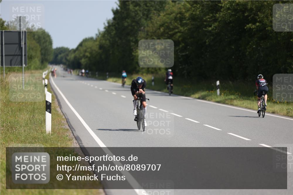 22.06.2025 - Viking Triathlon Yannick Fuchs http://msf.ph/oto/8089707 22.06.2025 11:05:34 Radfahren 93, 254, 335, 408, 657, 661 meine-sportfotos.de