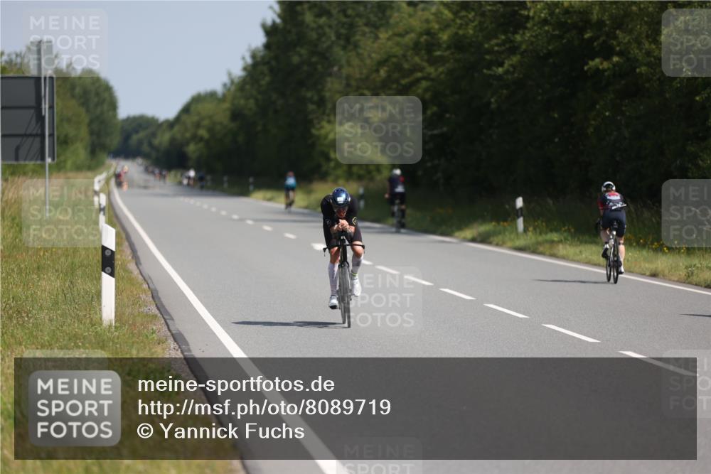 22.06.2025 - Viking Triathlon Yannick Fuchs http://msf.ph/oto/8089719 22.06.2025 11:05:34 Radfahren 93, 254, 335, 408, 657, 661 meine-sportfotos.de