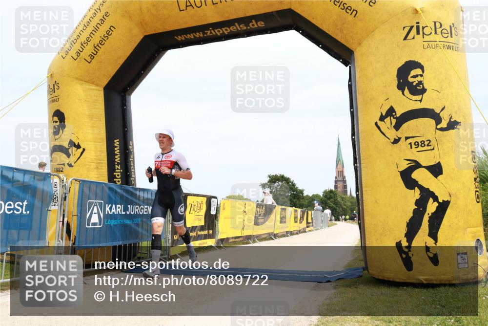 22.06.2025 - Viking Triathlon H.Heesch http://msf.ph/oto/8089722 22.06.2025 13:33:00 Laufen 284, 416, 511 meine-sportfotos.de