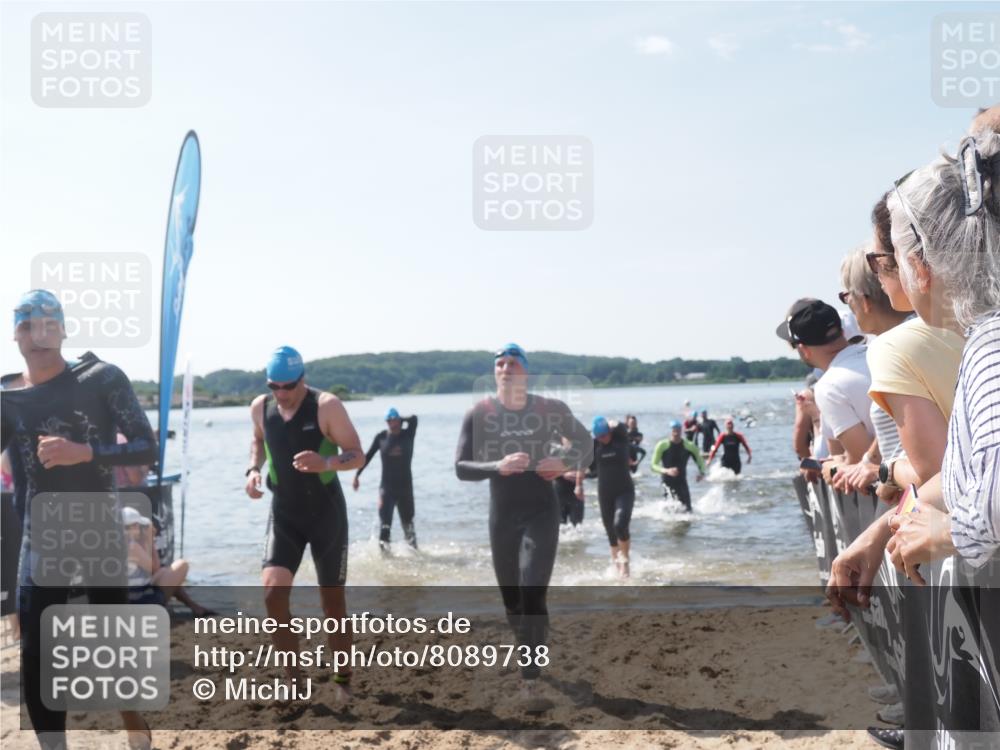 22.06.2025 - Viking Triathlon MichiJ http://msf.ph/oto/8089738 22.06.2025 10:37:37 Schwimmen 21, 131, 141, 163, 177, 180, 187, 245, 253, 316, 411, 433, 456, 506, 614, 619, 639, 645 meine-sportfotos.de