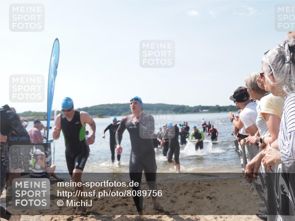22.06.2025 - Viking Triathlon MichiJ http://msf.ph/oto/8089756 22.06.2025 10:37:37 Schwimmen 21, 131, 141, 163, 177, 180, 187, 245, 253, 316, 411, 433, 456, 506, 614, 619, 639, 645 meine-sportfotos.de