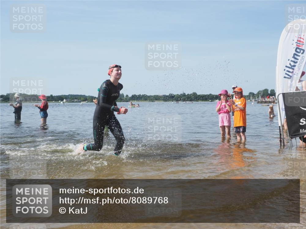 22.06.2025 - Viking Triathlon KatJ http://msf.ph/oto/8089768 22.06.2025 10:25:32 Schwimmen 2, 122, 420, 641 meine-sportfotos.de