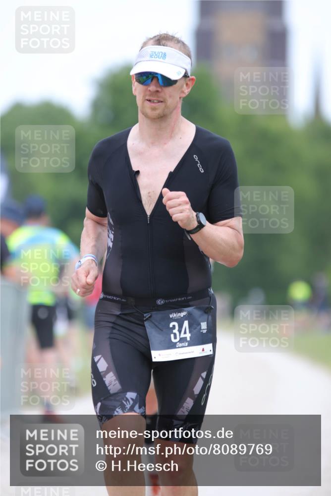 22.06.2025 - Viking Triathlon H.Heesch http://msf.ph/oto/8089769 22.06.2025 15:03:00 Laufen 19, 34, 38, 206 meine-sportfotos.de