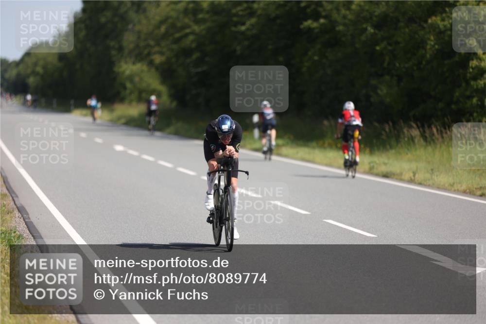 22.06.2025 - Viking Triathlon Yannick Fuchs http://msf.ph/oto/8089774 22.06.2025 11:05:35 Radfahren 93, 254, 335, 408, 535, 657, 661 meine-sportfotos.de